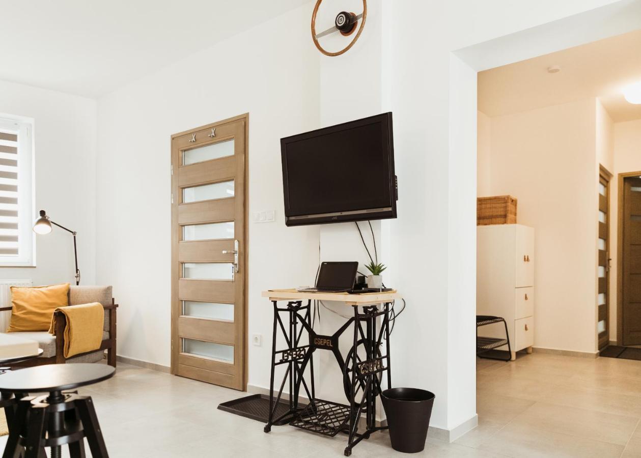 פץ' Major11 Apartman - Zsolnay Negyed מראה חיצוני תמונה