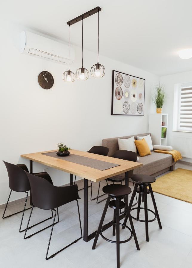 פץ' Major11 Apartman - Zsolnay Negyed מראה חיצוני תמונה
